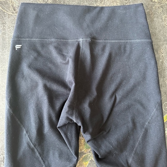 EUC Fabletics Small Black Powerhold Dynamic High-Waisted lattice mesh Legging XS - Picture 3 of 4